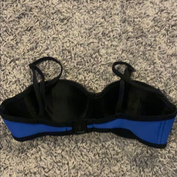 Triangl bikini tops - Picture 5 of 6